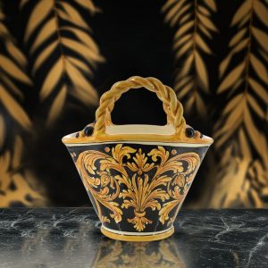 Coffa piccola h 25 ornato fondo nero