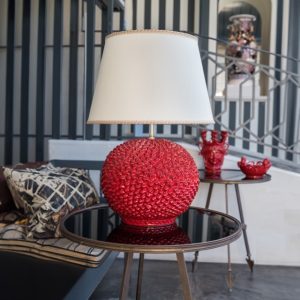 Lume palla a pigna h 20 rosso fuoco (h43 c/paralume Ø35)