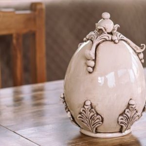 Uovo h 22 plastico sofia madreperla antichizzato