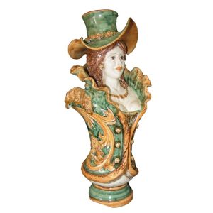 Lumiera mezzo busto femmina h 30 ornato fondo verde