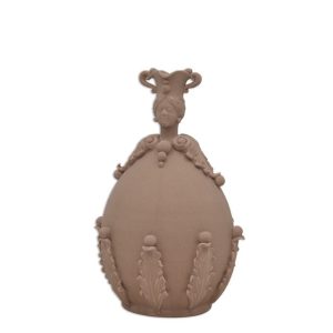 Uovo a personaggio femmina h 25 tortora opaco