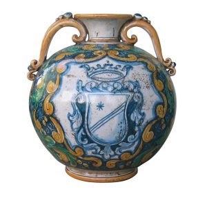 Vaso palla c/manici h 32 ornato calatino c/stemma