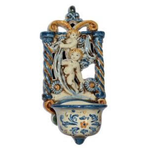 Acquasantiera traforata h 17 angeli c/drappeggio tricolore - Bomboniera